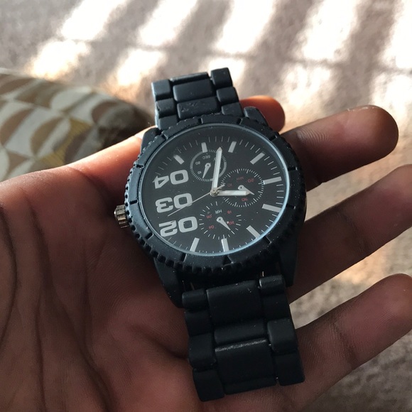 Watch - Picture 2 of 2